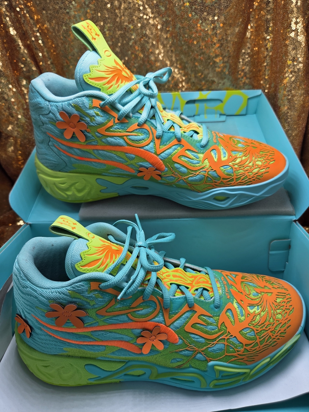 Puma Scooby-Doo Collector Box - Turquoise & Lime Accents - Picture 6 of 11